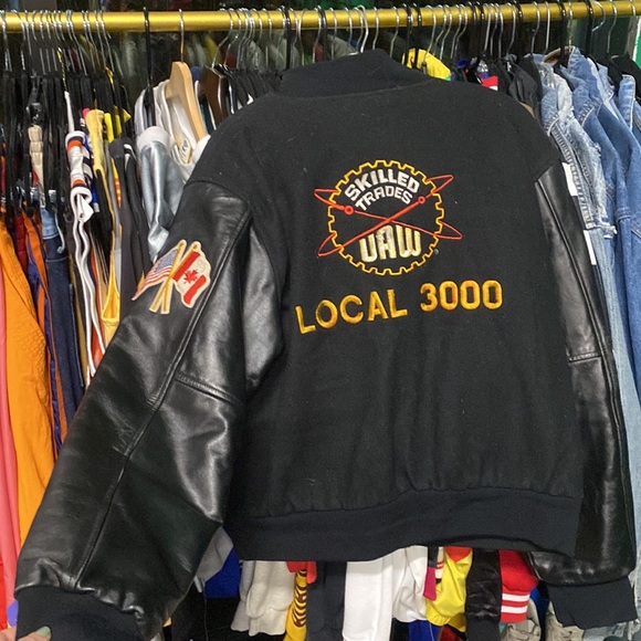 Mens Vintage Faux Leather Sleeve & Wool Embroidered Varsity Bomber Jacket - Picture 5 of 9